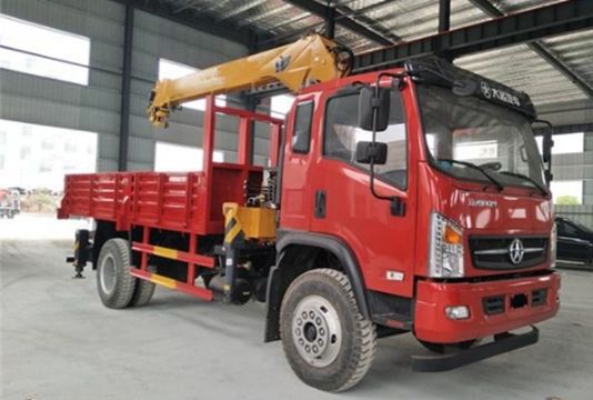 點(diǎn)擊查看詳細信息<br>標題：5噸大運隨車(chē)吊 閱讀次數：2175