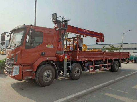 點(diǎn)擊查看詳細信息<br>標題：柳汽前四后四隨車(chē)吊 閱讀次數：2009