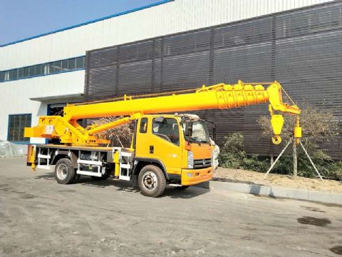 點(diǎn)擊查看詳細信息<br>標題：12噸凱馬汽車(chē)吊 閱讀次數：2112