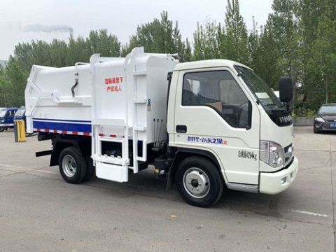 點(diǎn)擊查看詳細信息<br>標題：5方柴油版小卡之星垃圾車(chē) 閱讀次數：3281